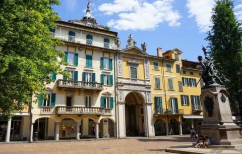 Centro storico di Varese e locali della ristorazione